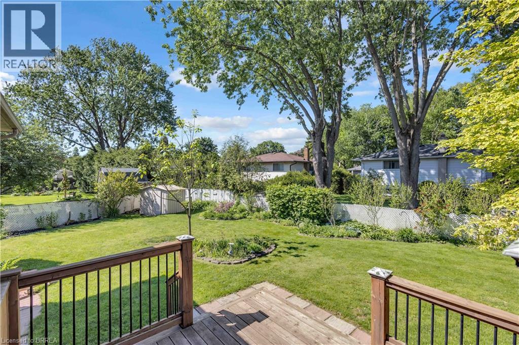 6 MITCHELL Court - 39