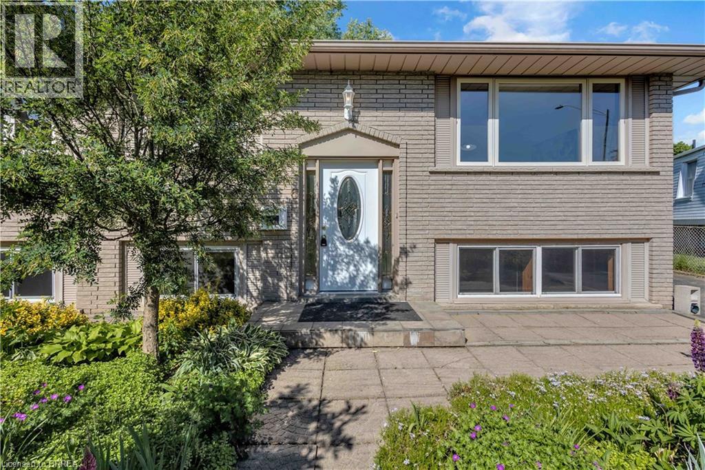6 MITCHELL Court - 4