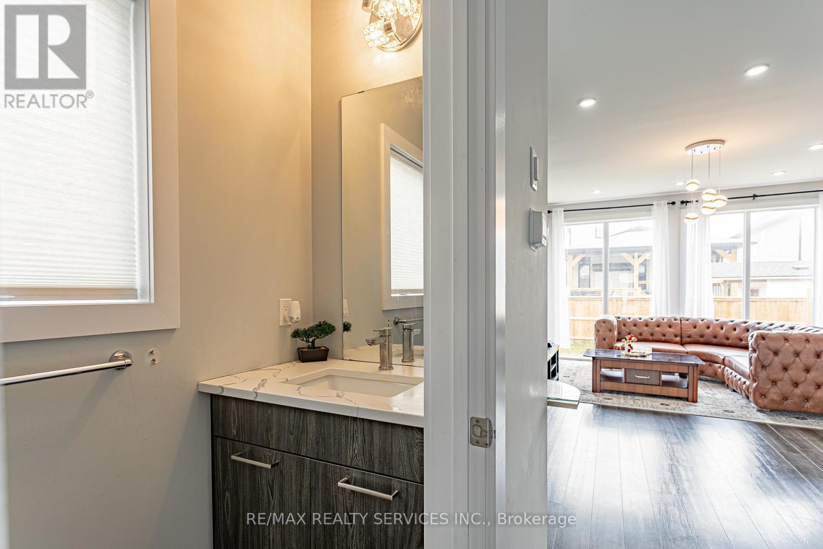 2227 EVANS BOULEVARD - 14