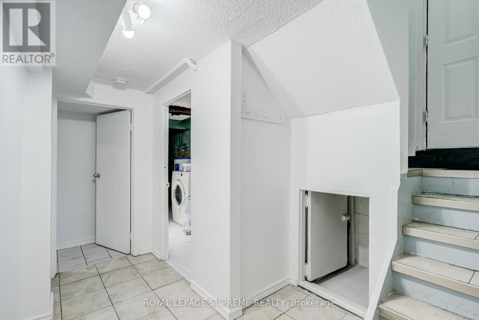 45 BEECHBOROUGH AVENUE - 32