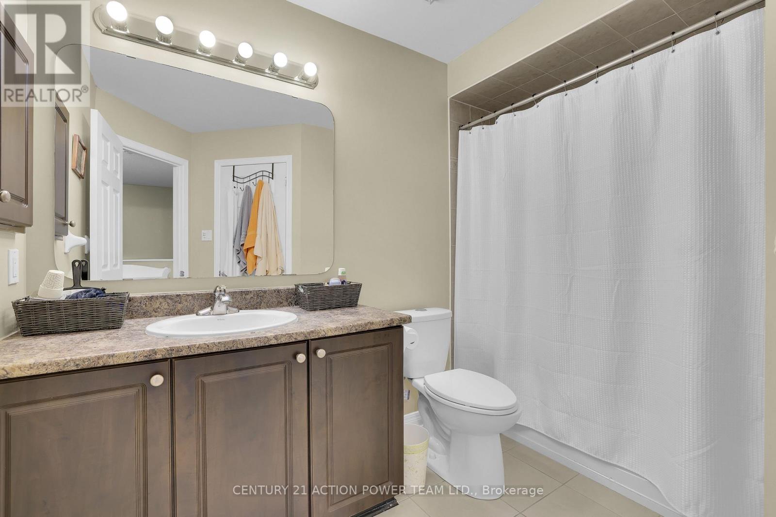 182 PREM CIRCLE - 21