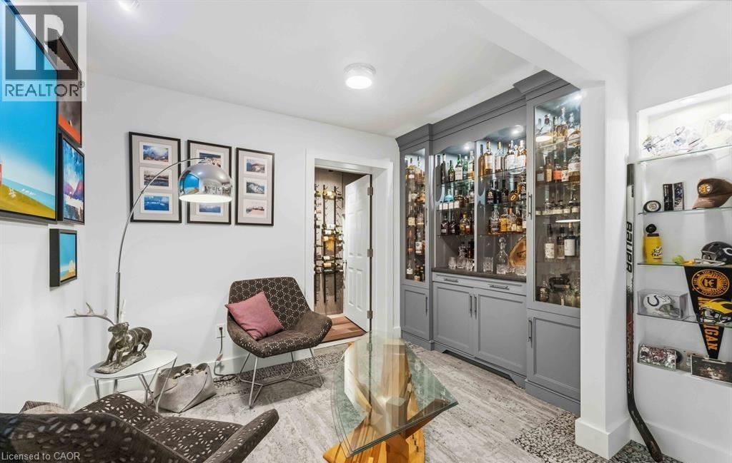 20 SHAKESPEARE Avenue - 22