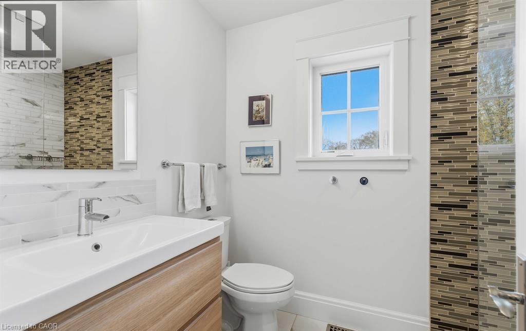 20 SHAKESPEARE Avenue - 32