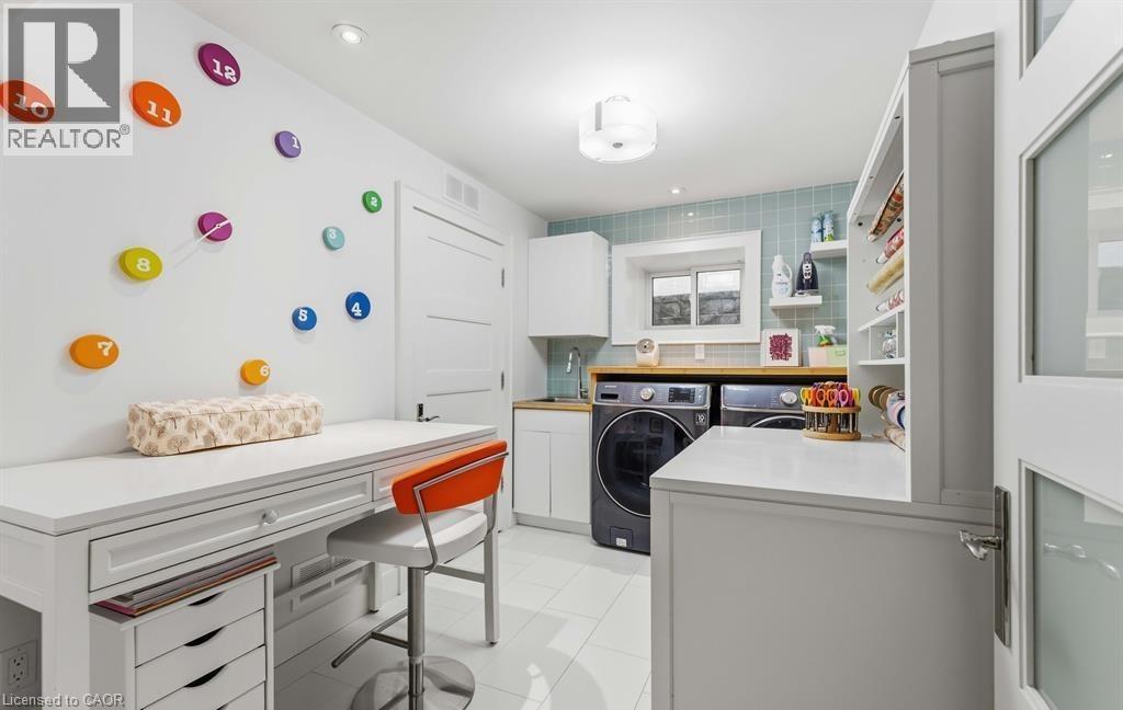 20 SHAKESPEARE Avenue - 38