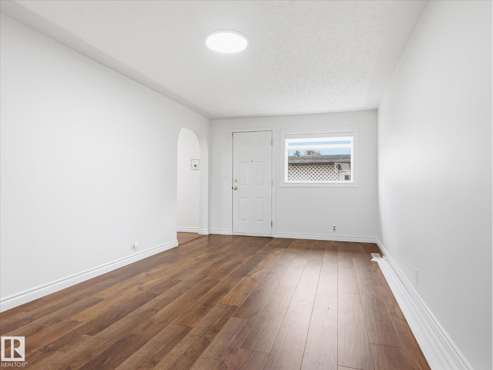 13316 136 AV NW - 17