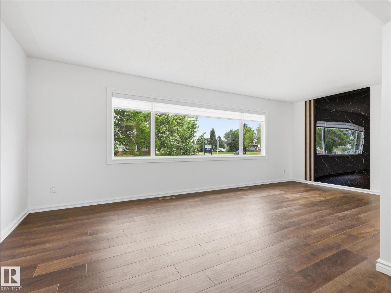 13316 136 AV NW - 8