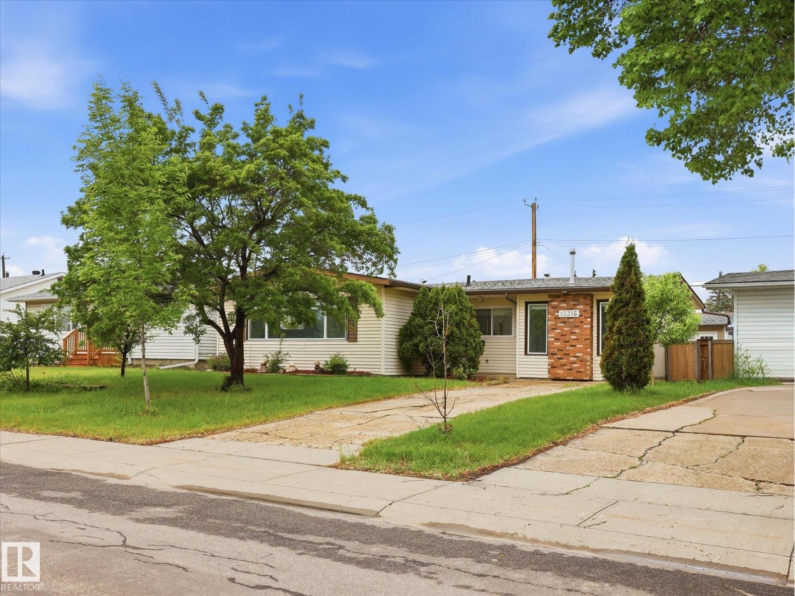 13316 136 AV NW - 2
