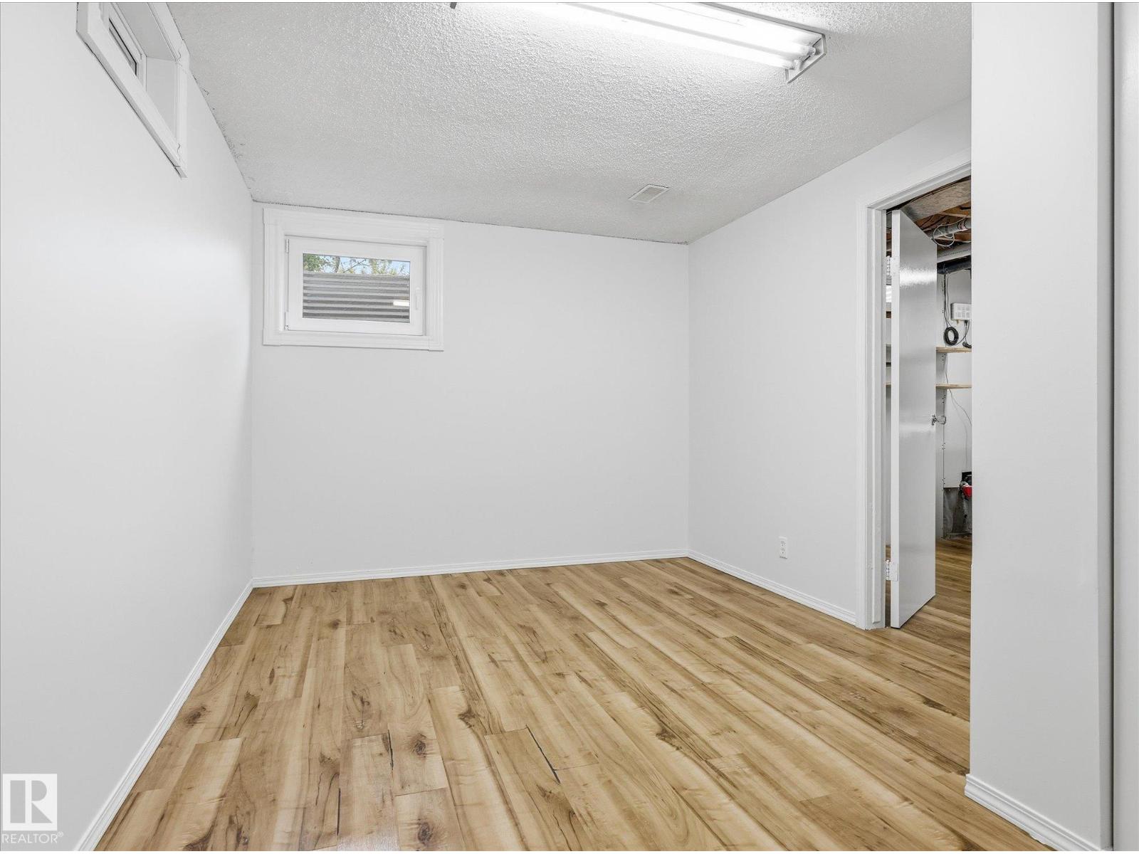 13316 136 AV NW - 30
