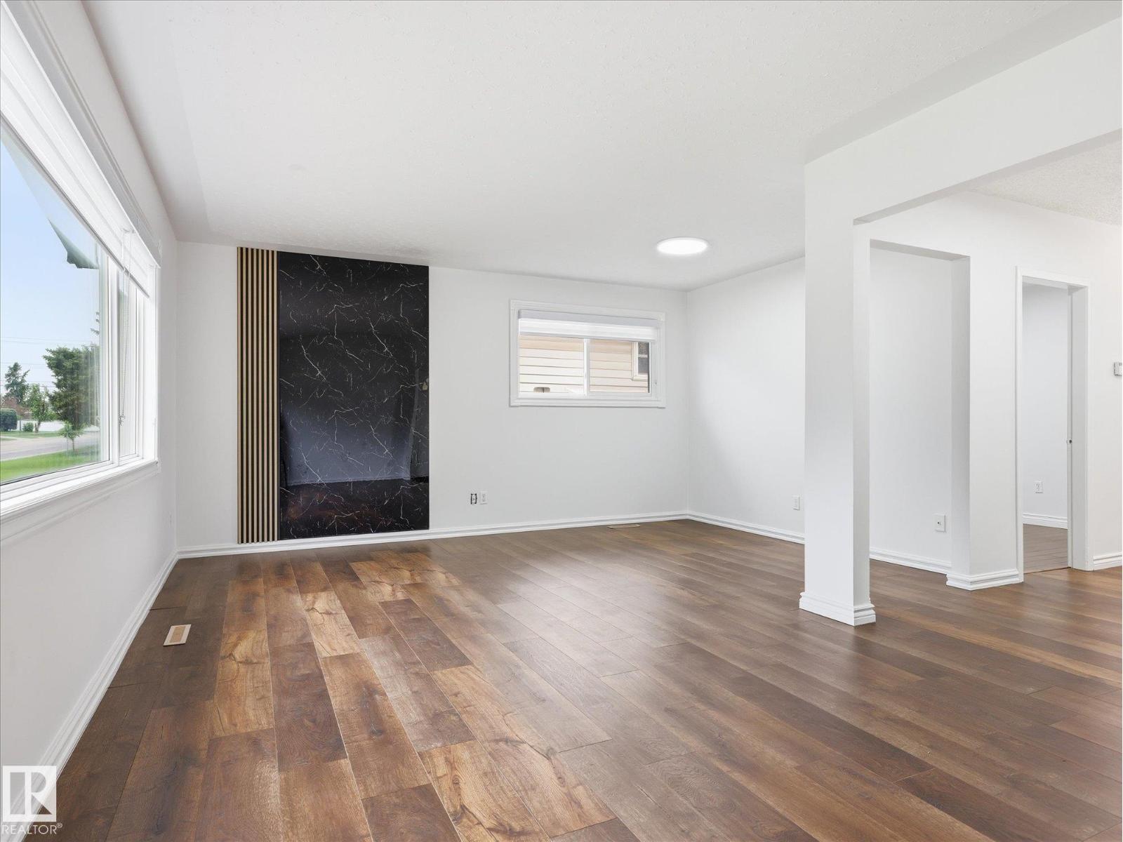 13316 136 AV NW - 9