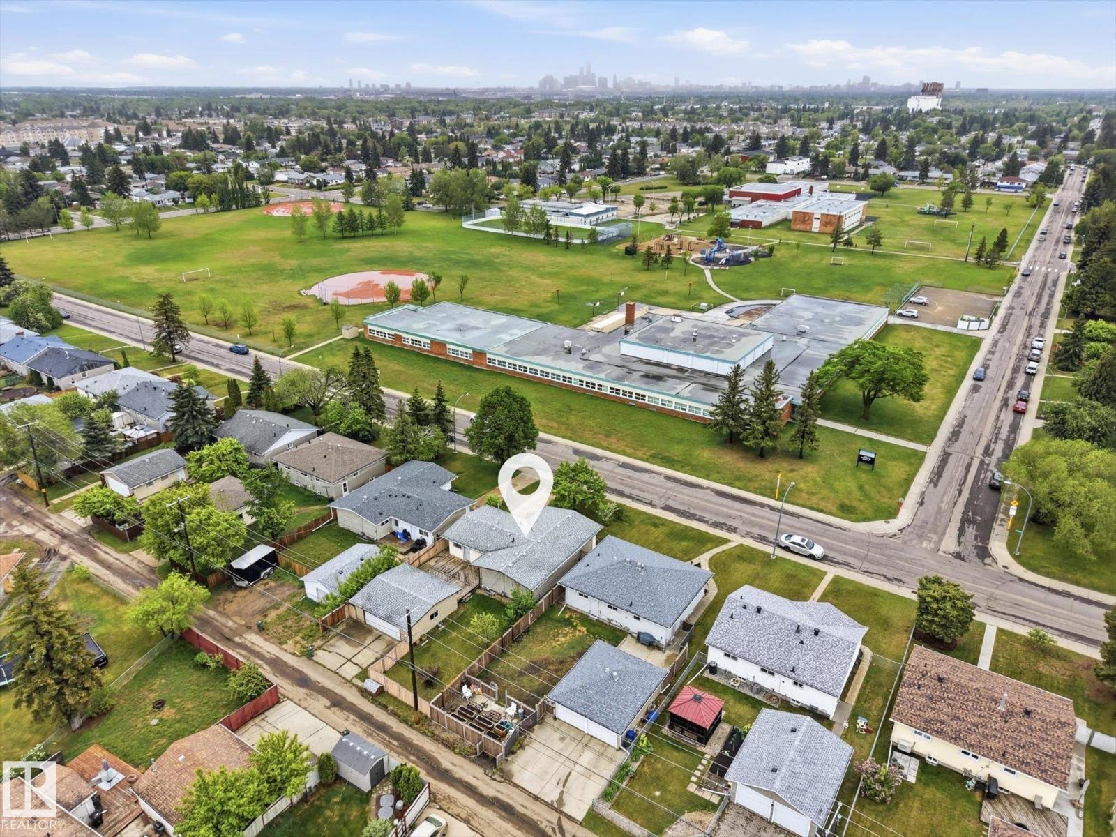 13316 136 AV NW - 41