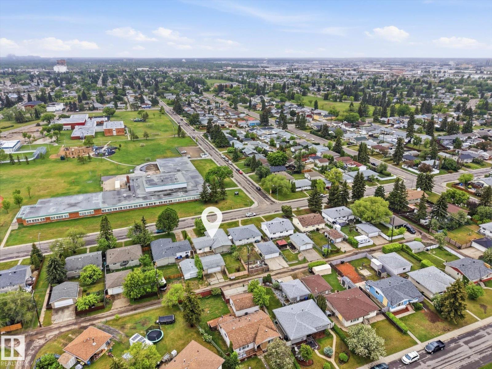 13316 136 AV NW - 43
