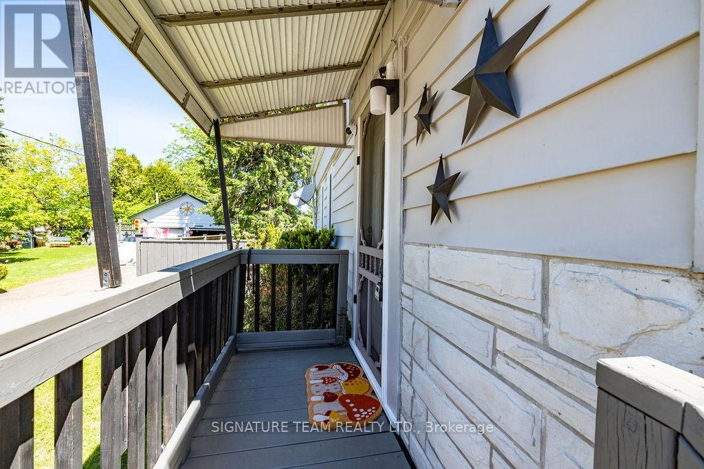 301 CHAMBERLAIN STREET - 16