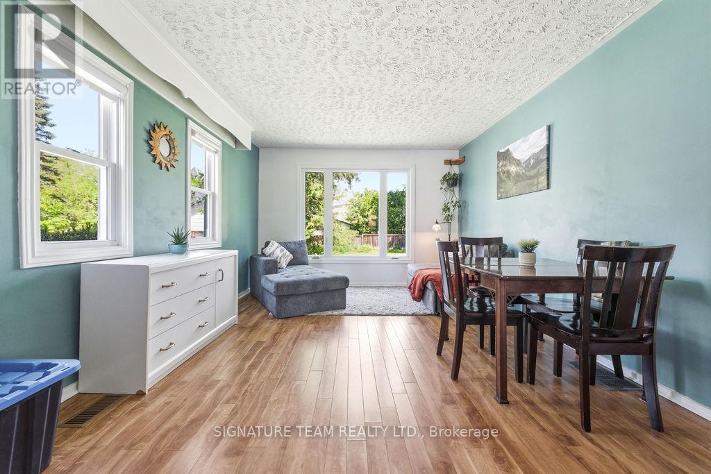301 CHAMBERLAIN STREET - 17