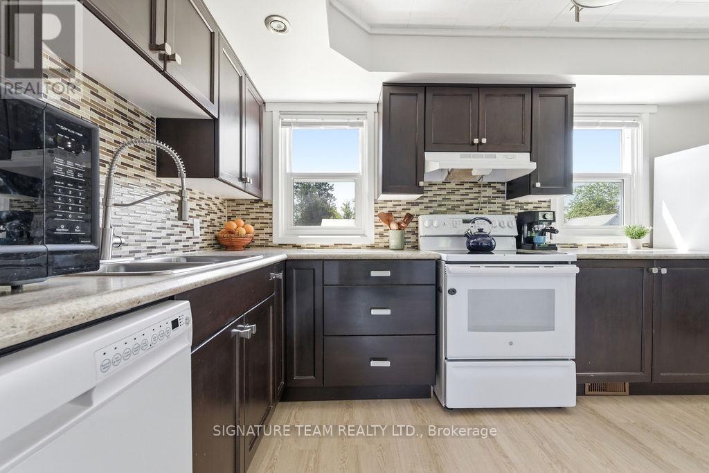 301 CHAMBERLAIN STREET - 28