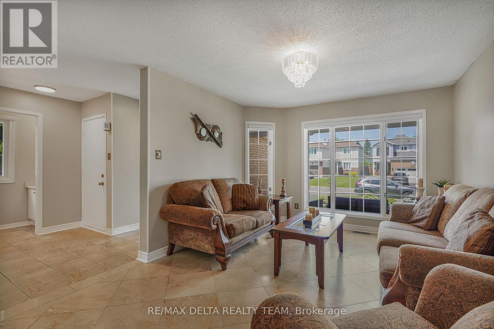 890 BIDEFORD STREET - 6