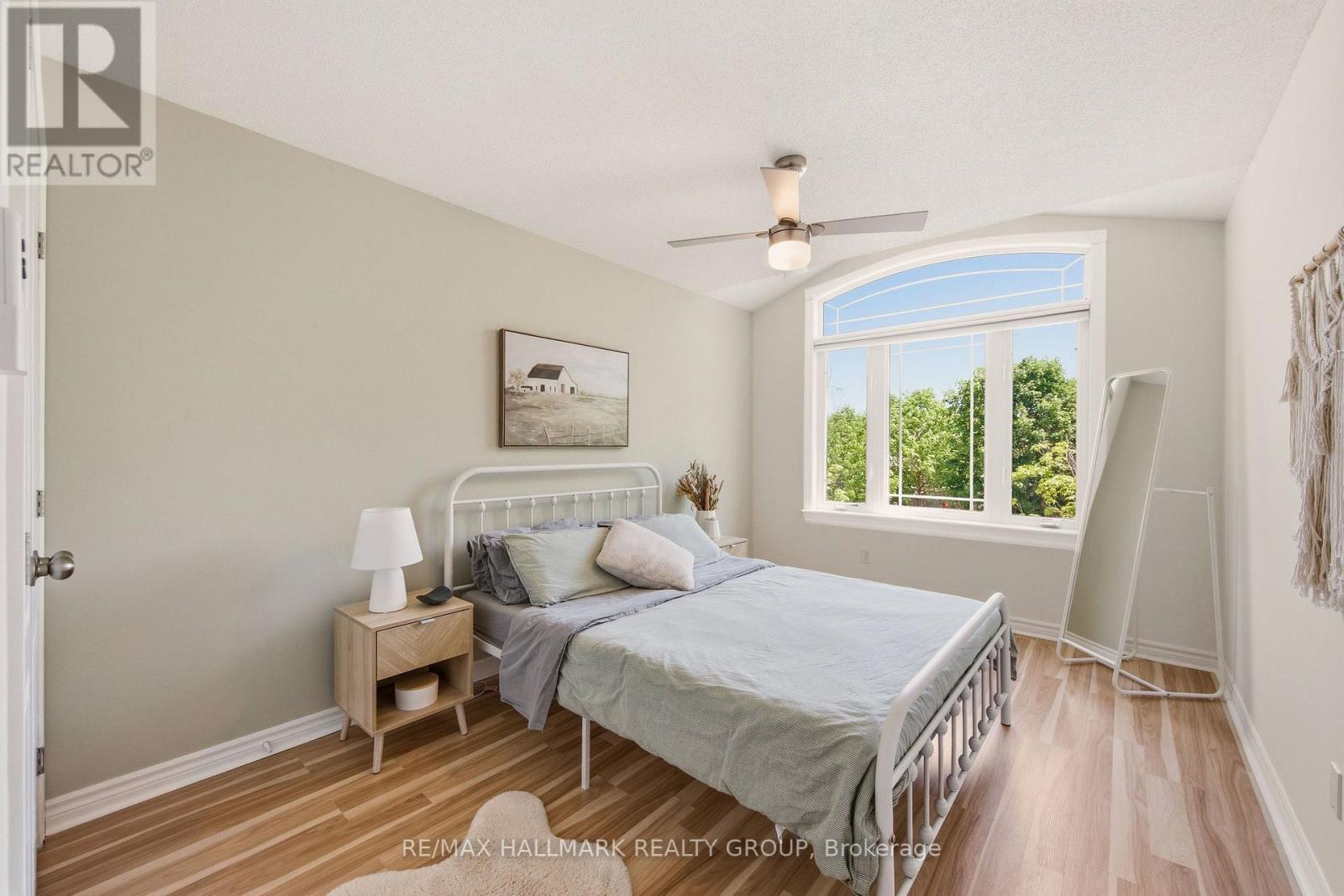 154 TALLTREE CRESCENT - 22