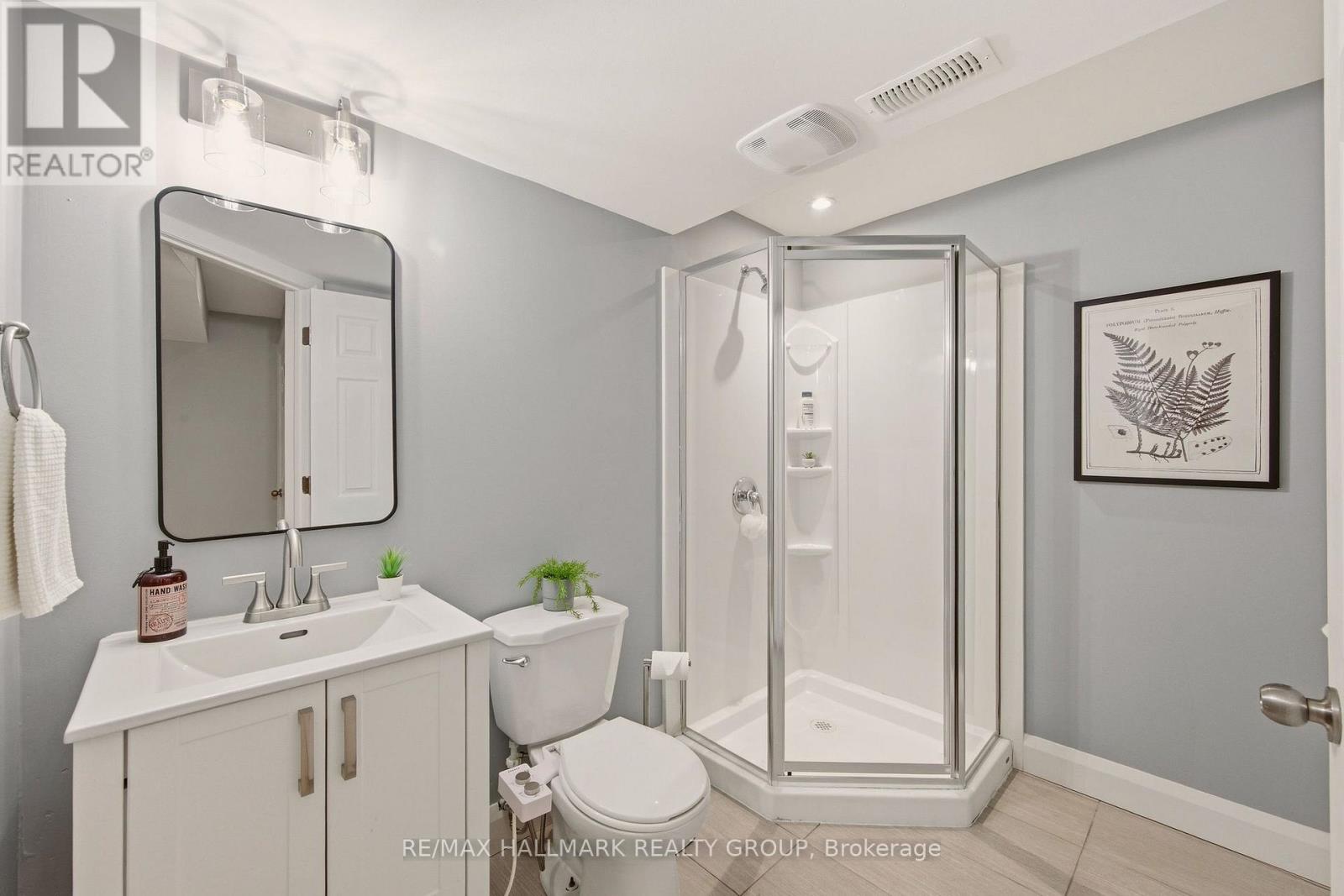 154 TALLTREE CRESCENT - 38