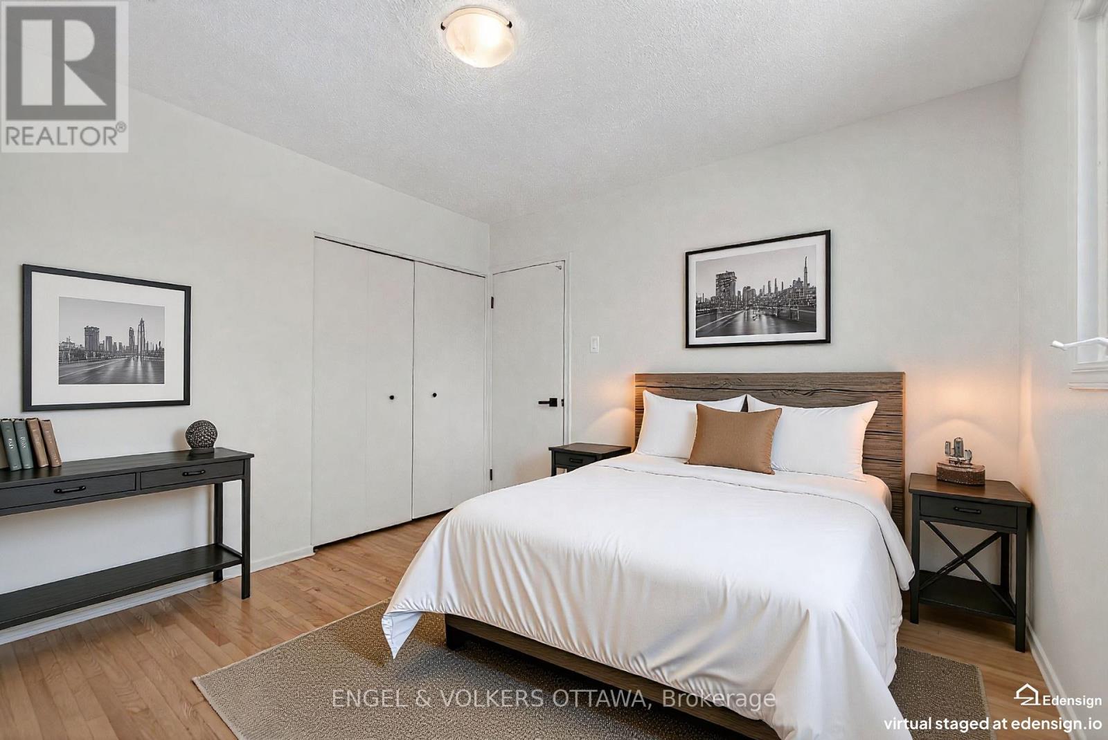 1862 SHAREL DRIVE - 11