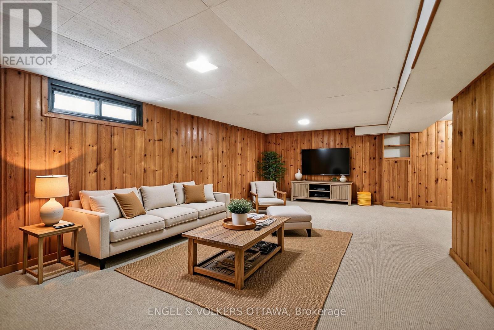 1862 SHAREL DRIVE - 22