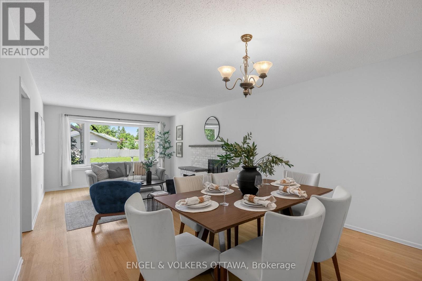 1862 SHAREL DRIVE - 4