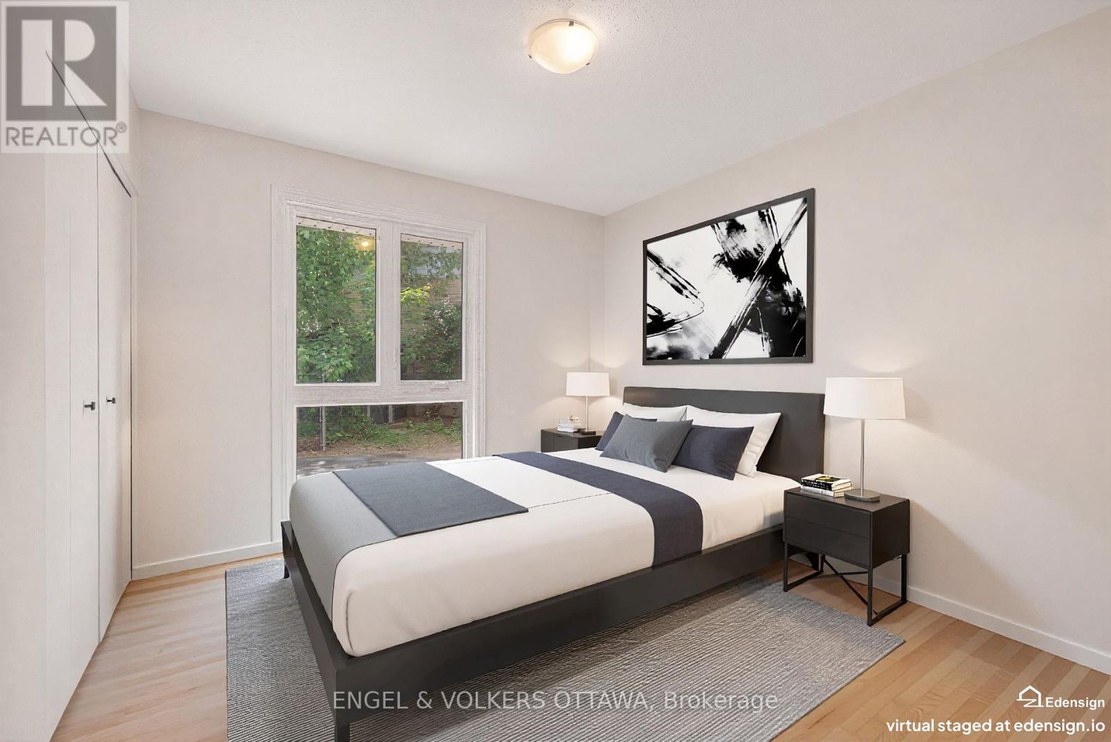 1862 SHAREL DRIVE - 9