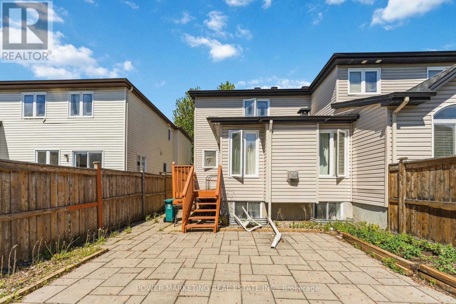 37 CRESTHAVEN DRIVE - 21