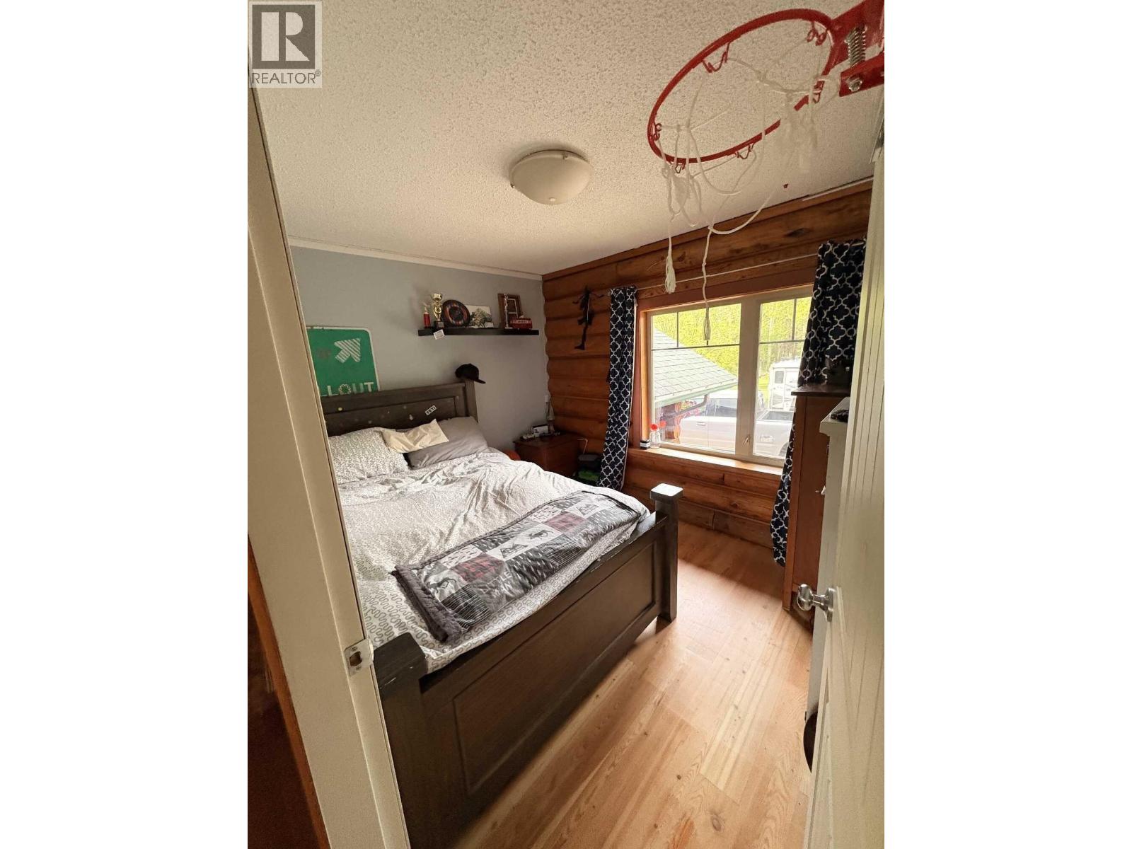 330 REID DRIVE - 13