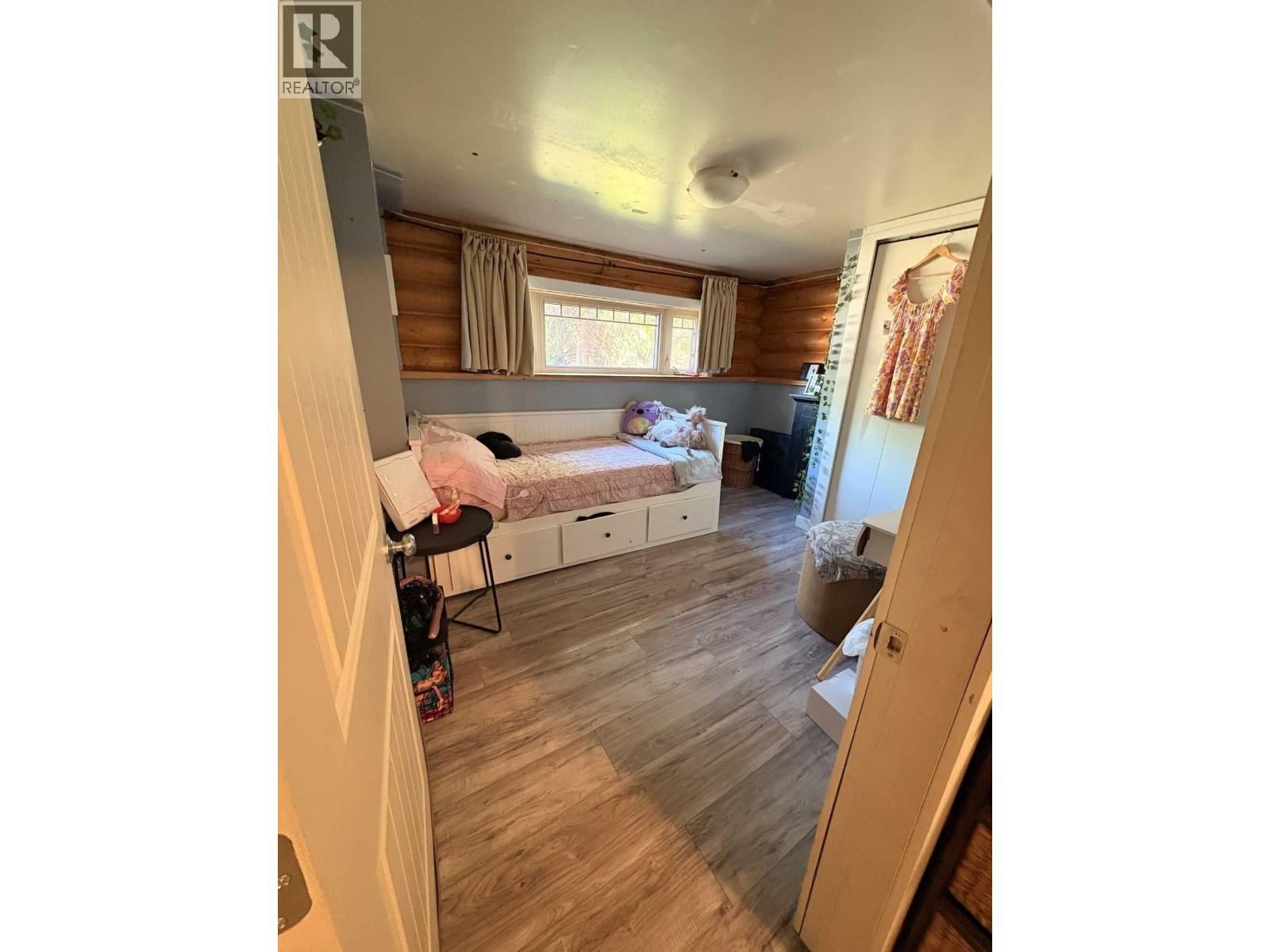 330 REID DRIVE - 16
