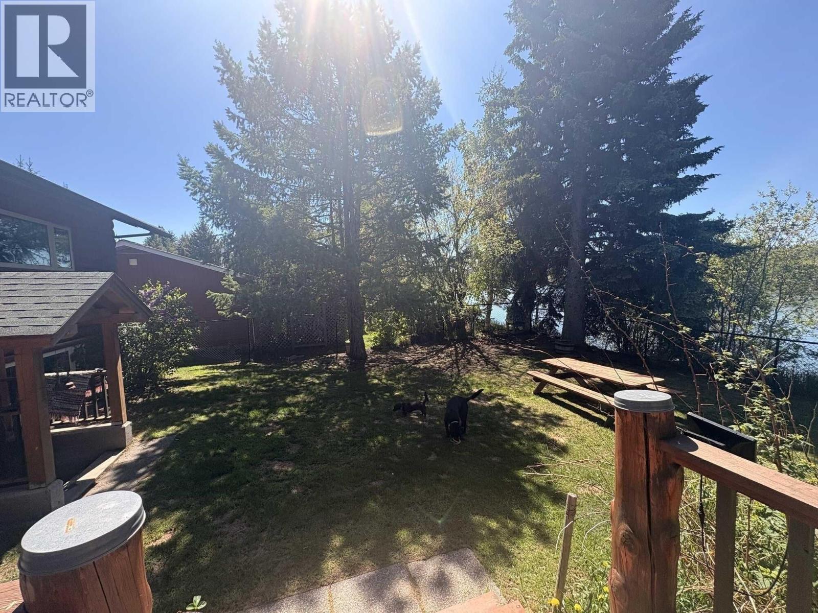 330 REID DRIVE - 8