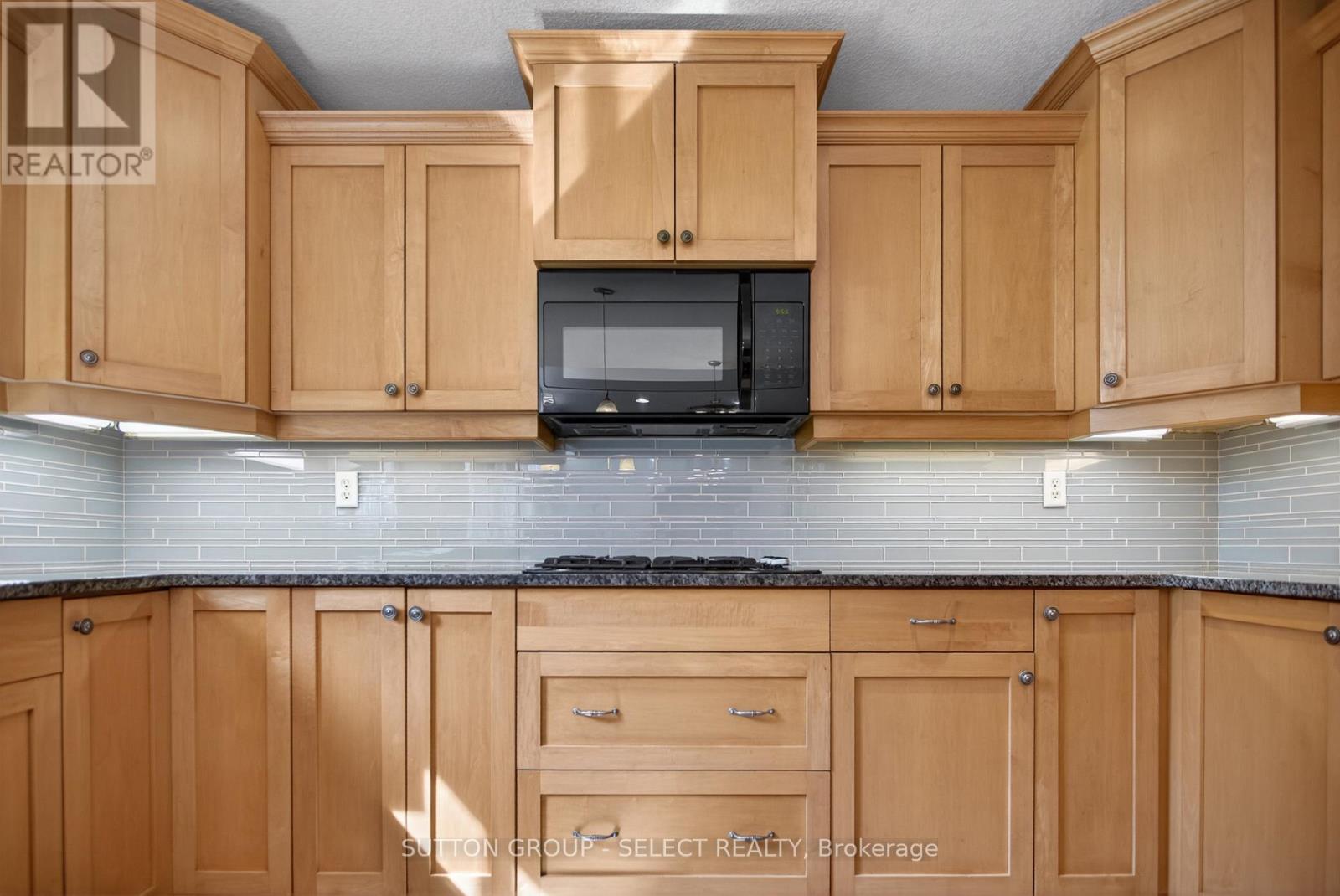 541 JULIANA DRIVE - 13