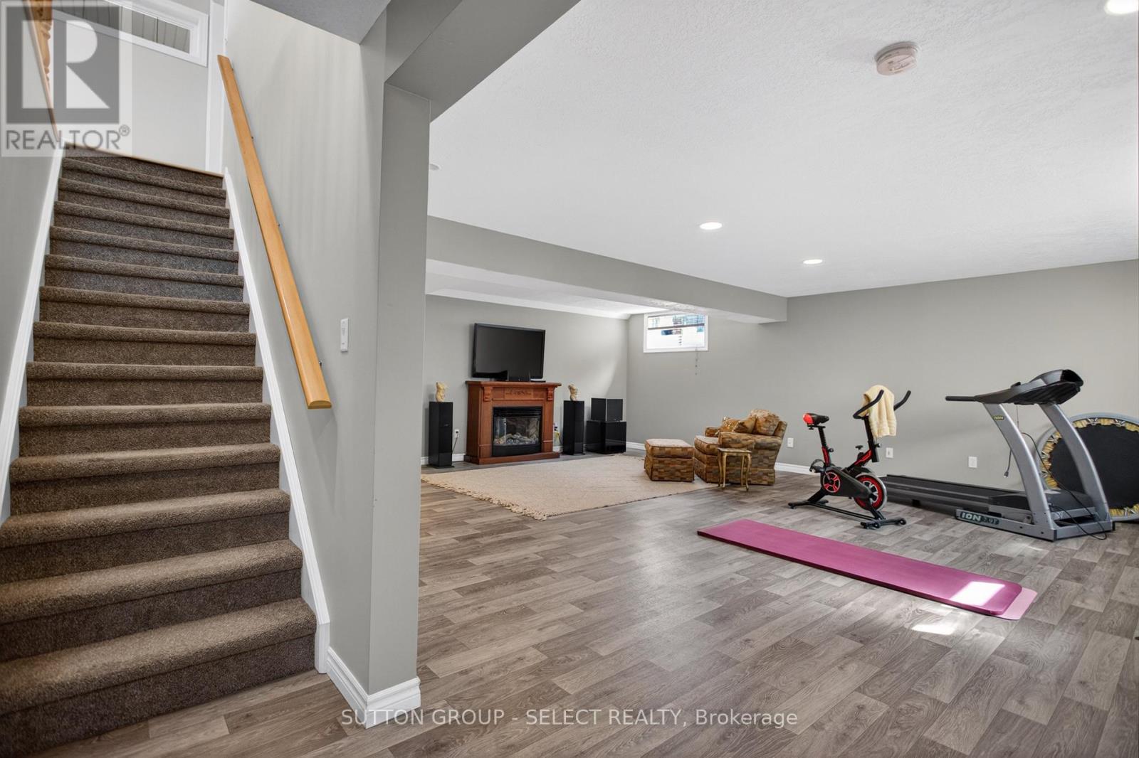 541 JULIANA DRIVE - 28
