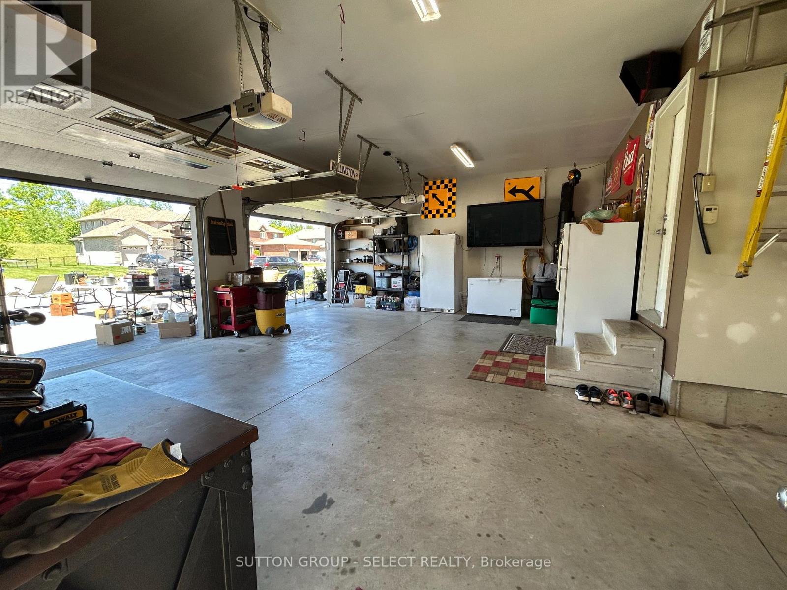 541 JULIANA DRIVE - 49