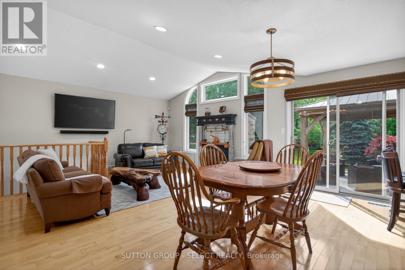 541 JULIANA DRIVE - 9