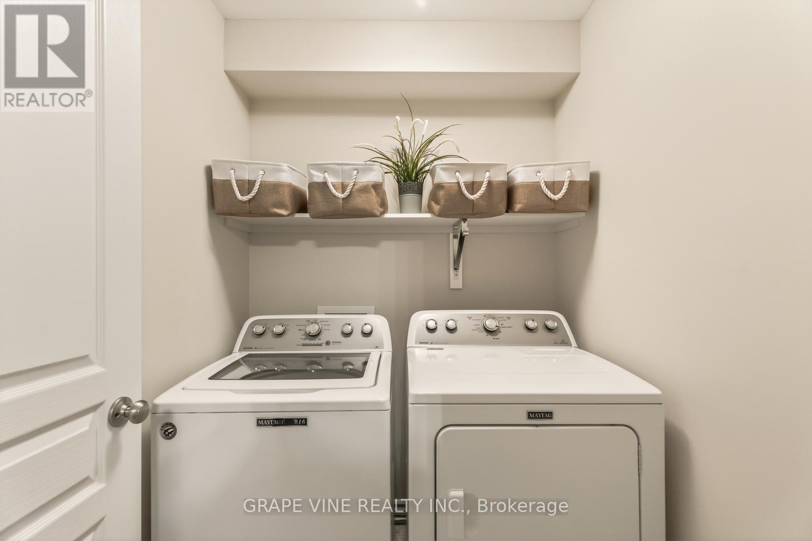 383 MEMORIAL GROVE - 26