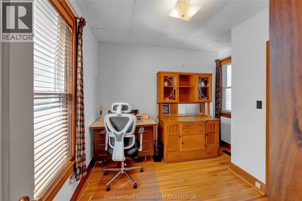 448 Queen STREET - 13
