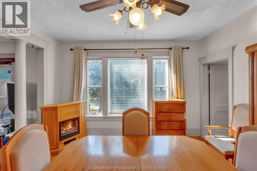 448 Queen STREET - 9
