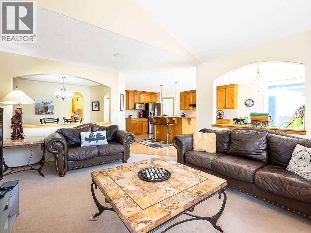 143 Cougarstone Square SW - 18