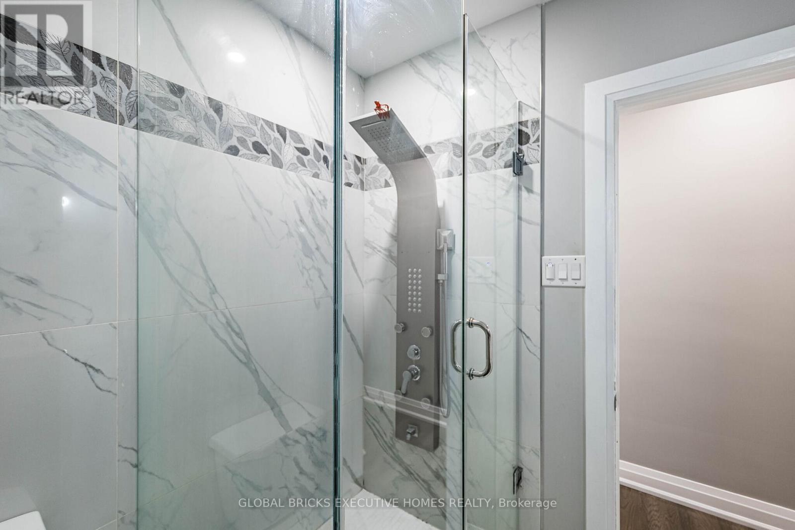 1274 REDBANK CRESCENT - 29