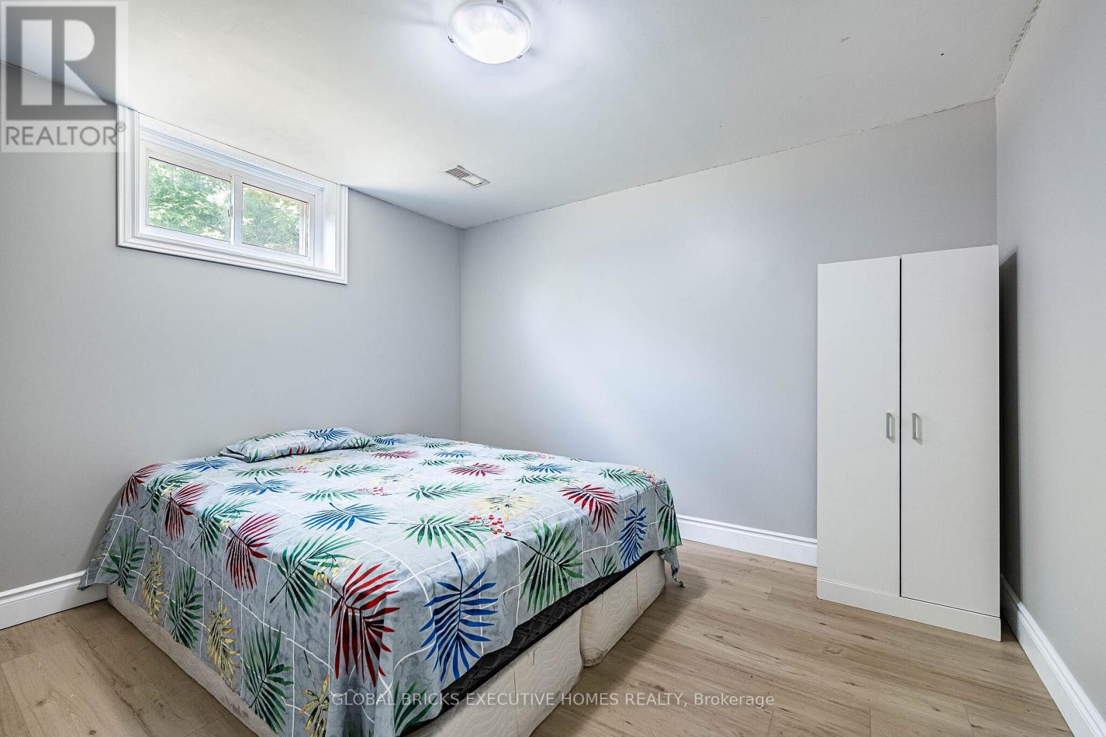 1274 REDBANK CRESCENT - 42