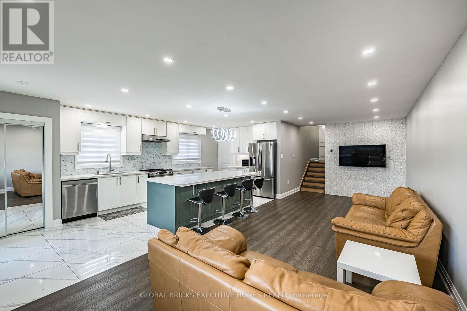1274 REDBANK CRESCENT - 7