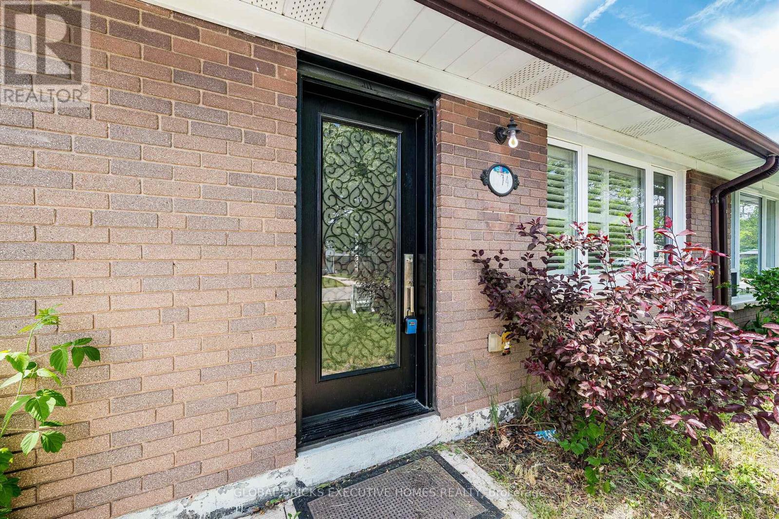1274 REDBANK CRESCENT - 3