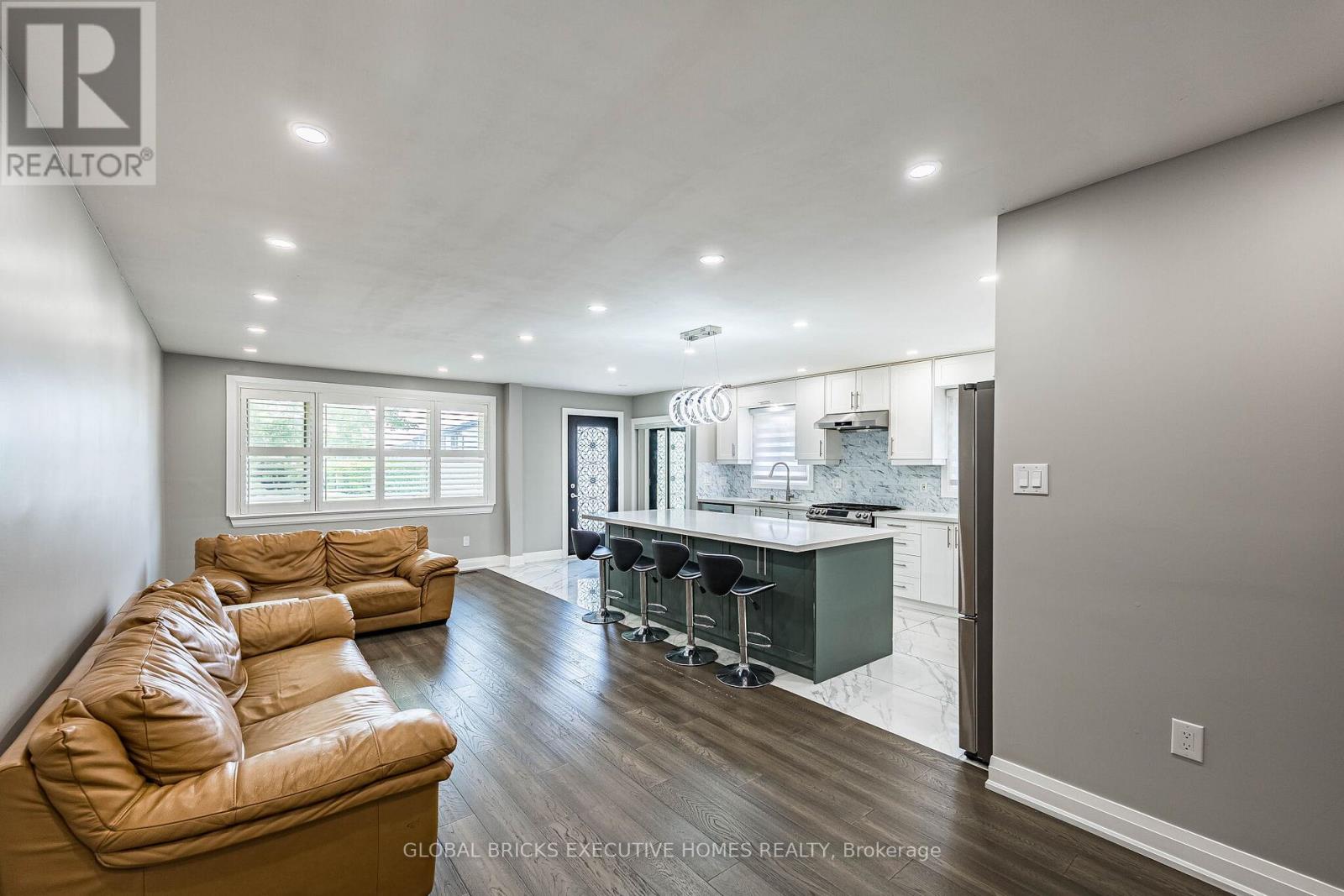1274 REDBANK CRESCENT - 8