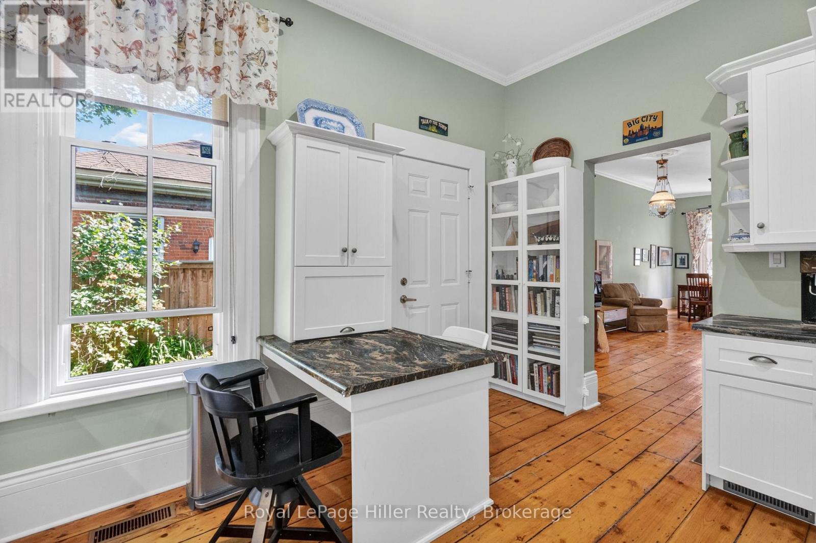 34 BAY STREET - 23