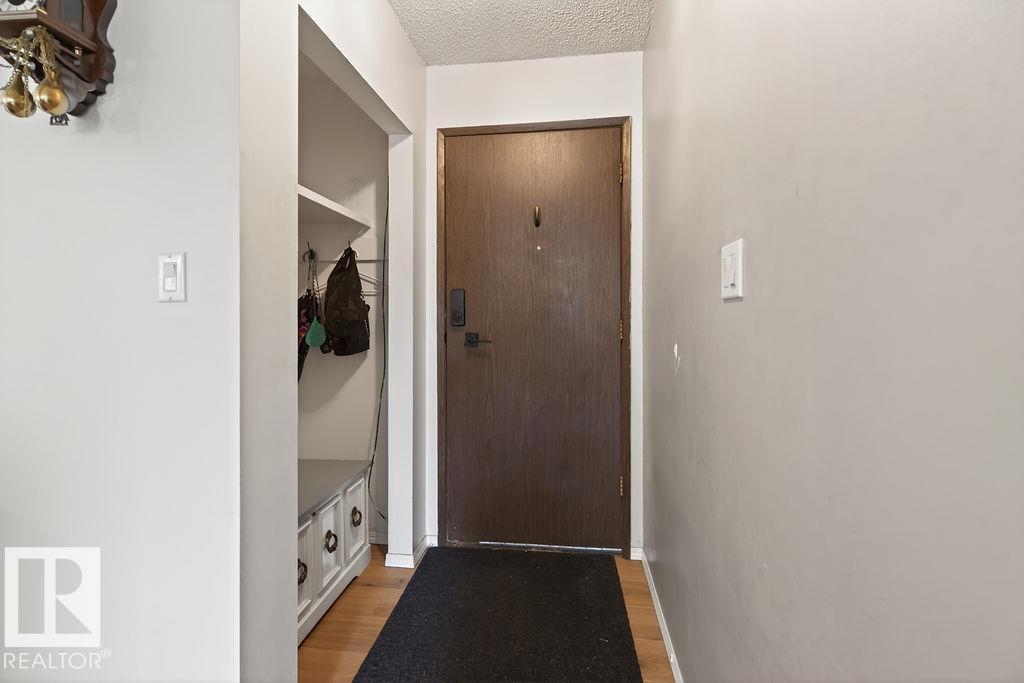 123 GRANDIN DR exterior