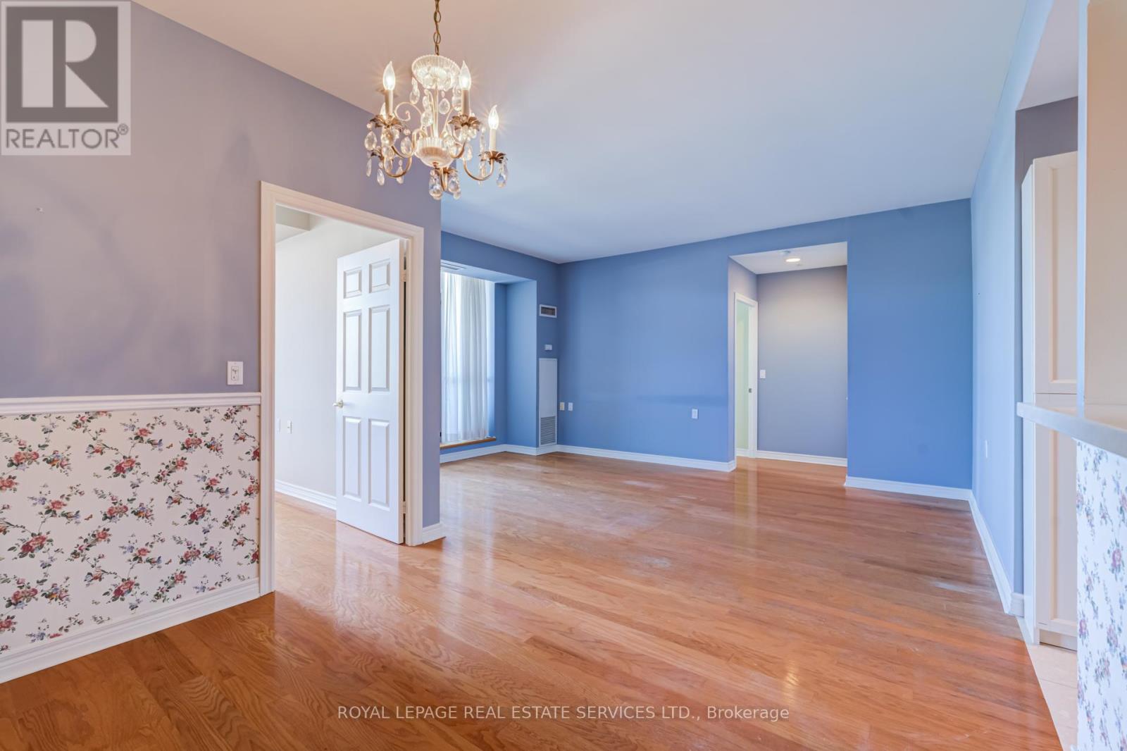#202 1750 BAYVIEW AVENUE - 18