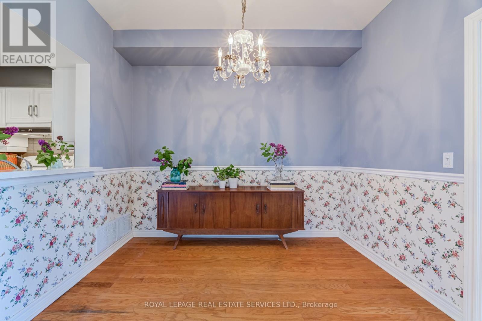 #202 1750 BAYVIEW AVENUE - 20