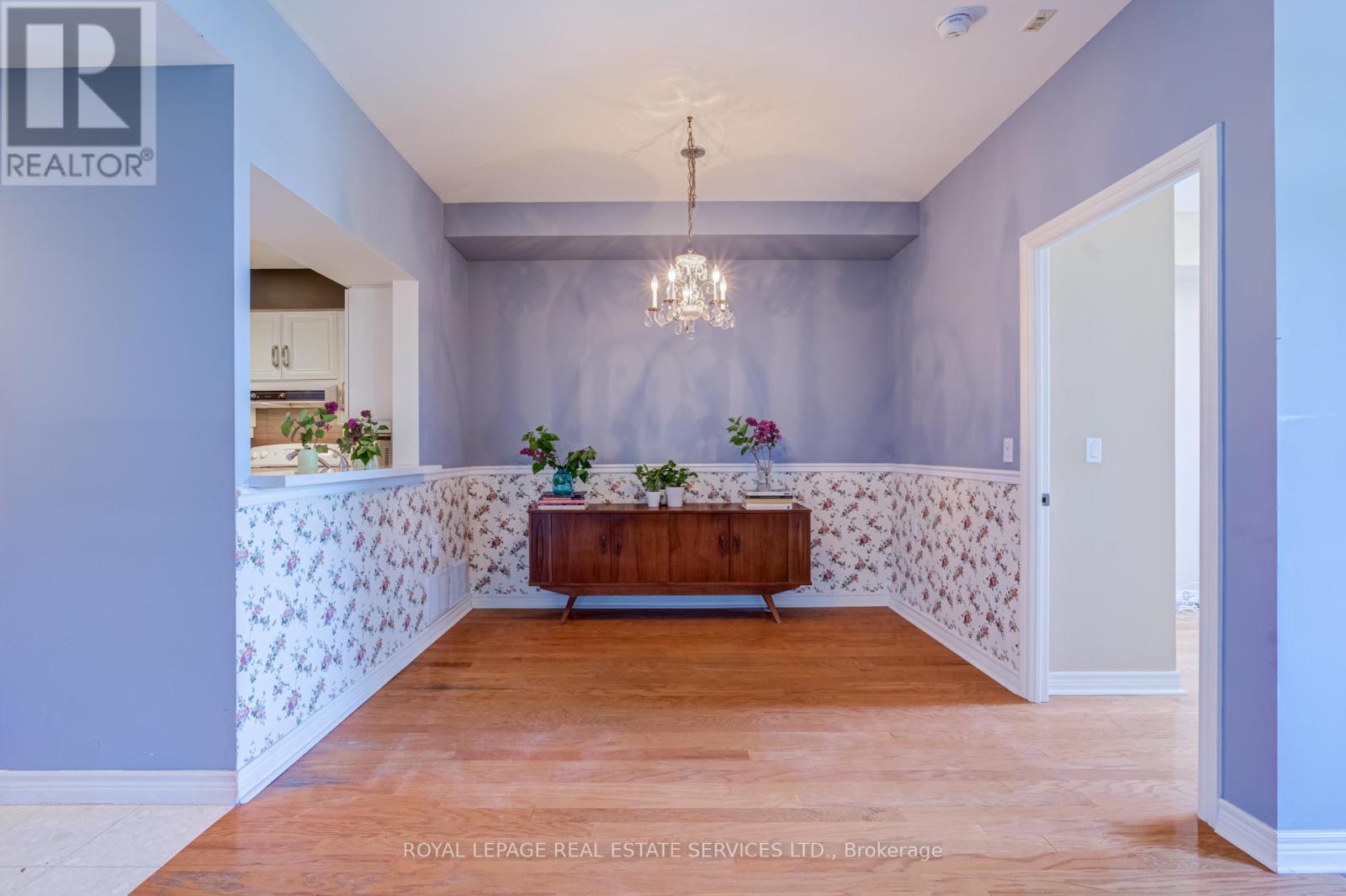 #202 1750 BAYVIEW AVENUE - 21