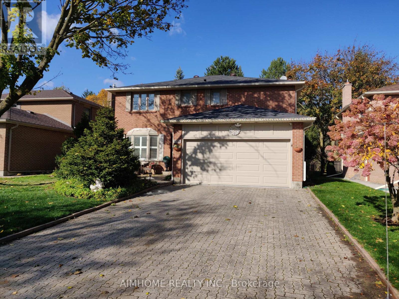 Photo of 80 GOLF LINKS DRIVE