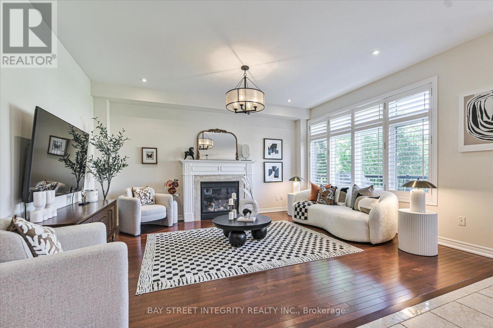 49 GLENGORDON CRESCENT - 15