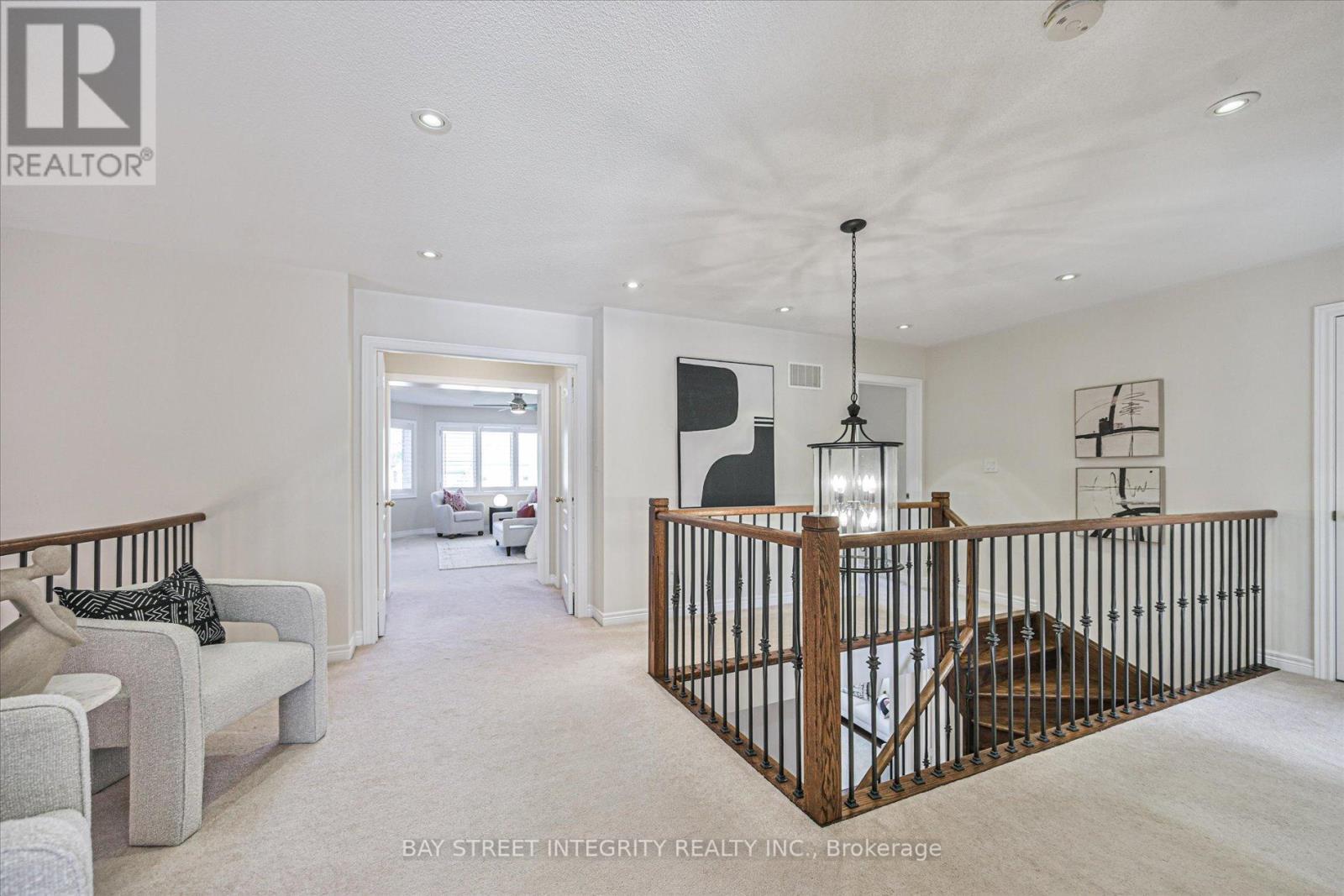 49 GLENGORDON CRESCENT - 26